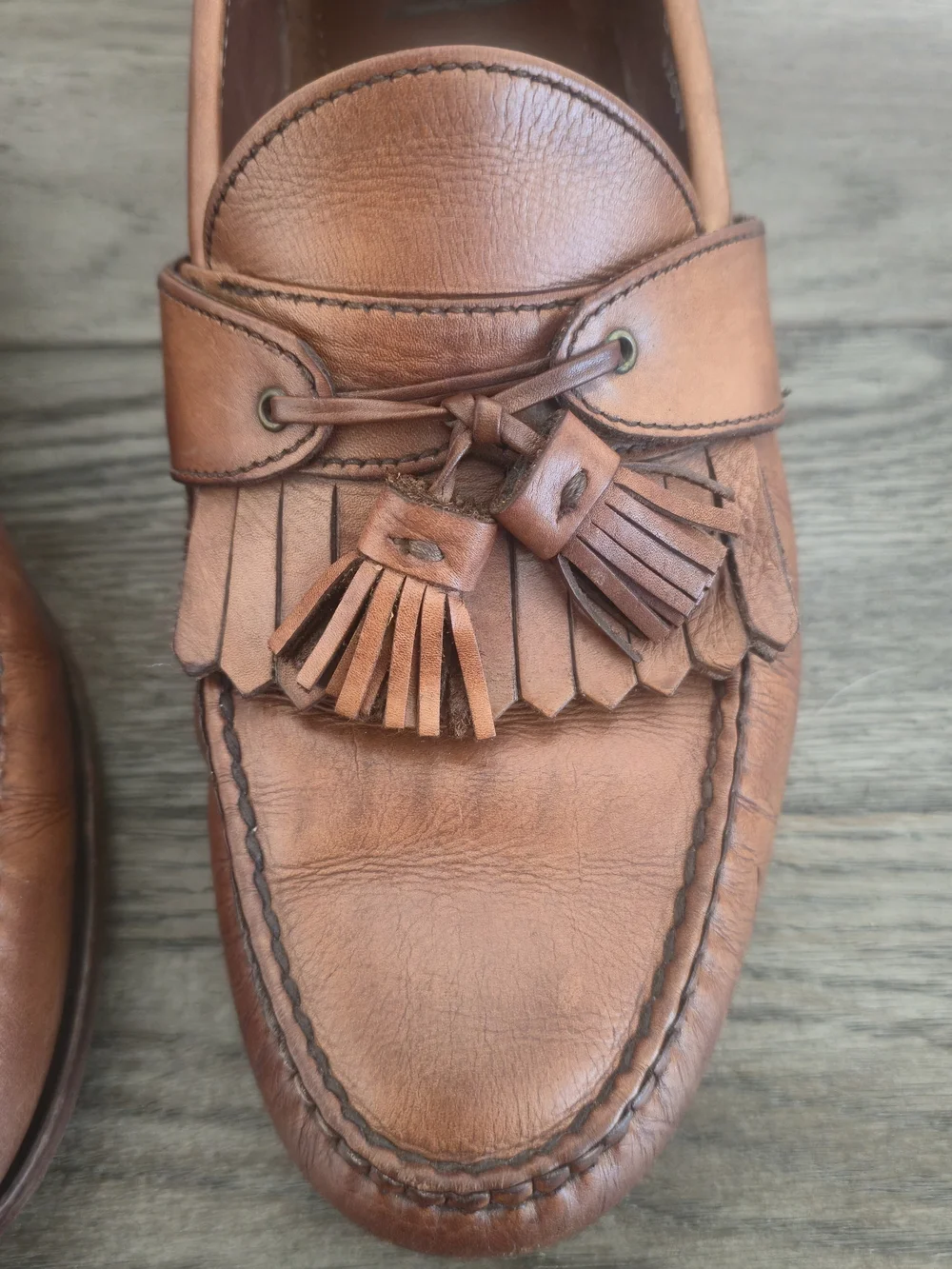 Men's Allen Edmonds Elfield Tassel Loafers Brown Leather 9.5D USA Old Money Prep